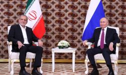 بزشكيان وبوتين يؤكدان على تعزيز العلاقات بين طهران وموسكو